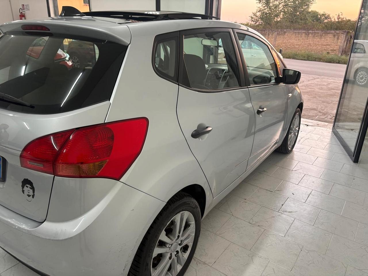 Kia Venga 1.4 CRDi 77CV WGT LX
