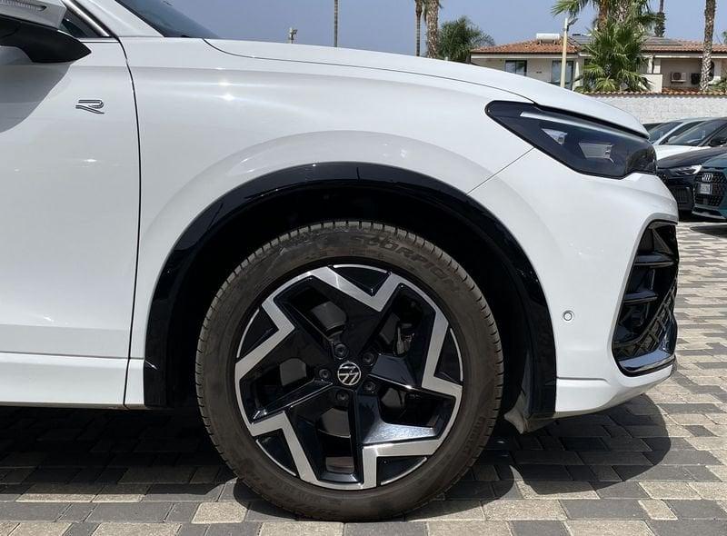 Volkswagen Tiguan R-Line 2.0 TDI 150CV DSG Tetto