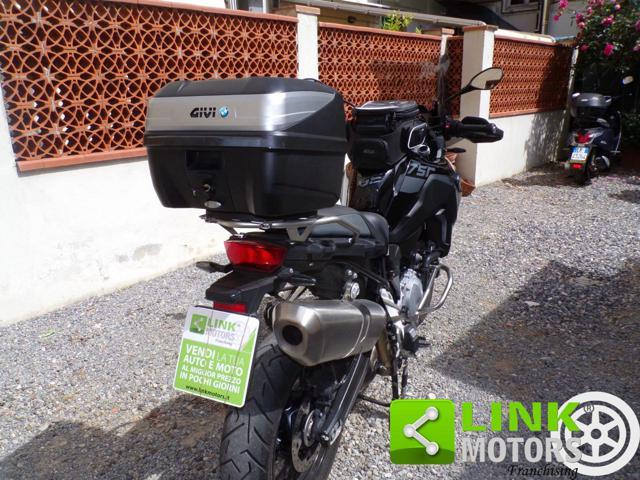 BMW F 750 GS Triple Black