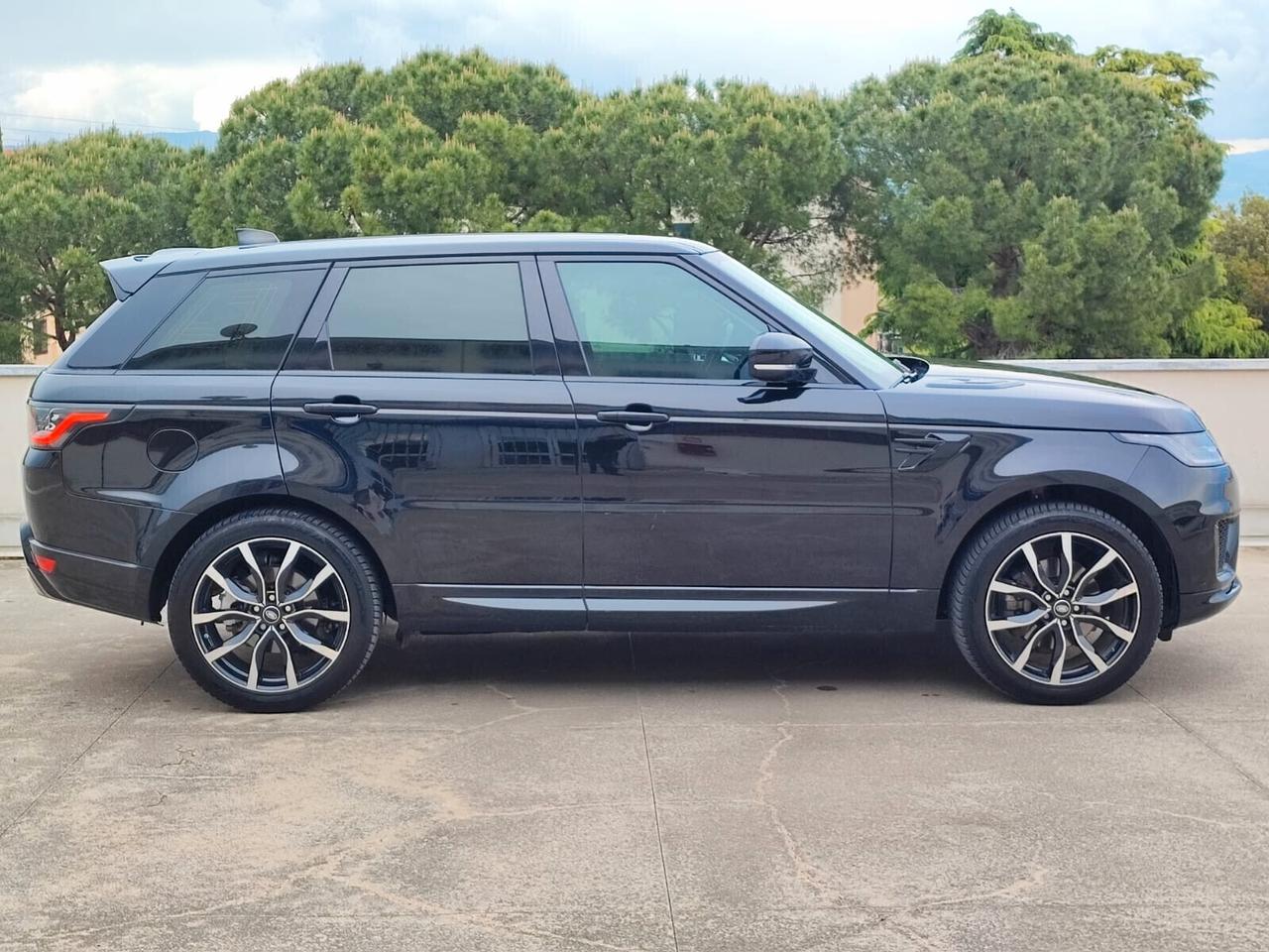 Land Rover Range Rover Sport 3.0 SDV6 Dynamic Black Pack