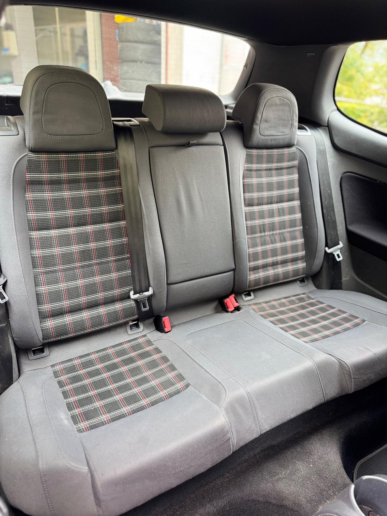 Volkswagen Golf GTI 2.0 16V TFSI 3p.