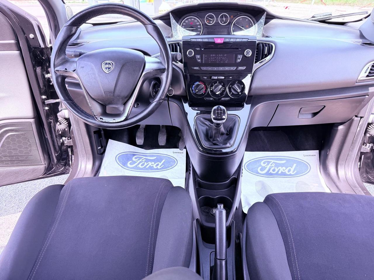 Lancia Ypsilon 1.3 MJT 16V 95 CV 5 porte Ok neopatentati