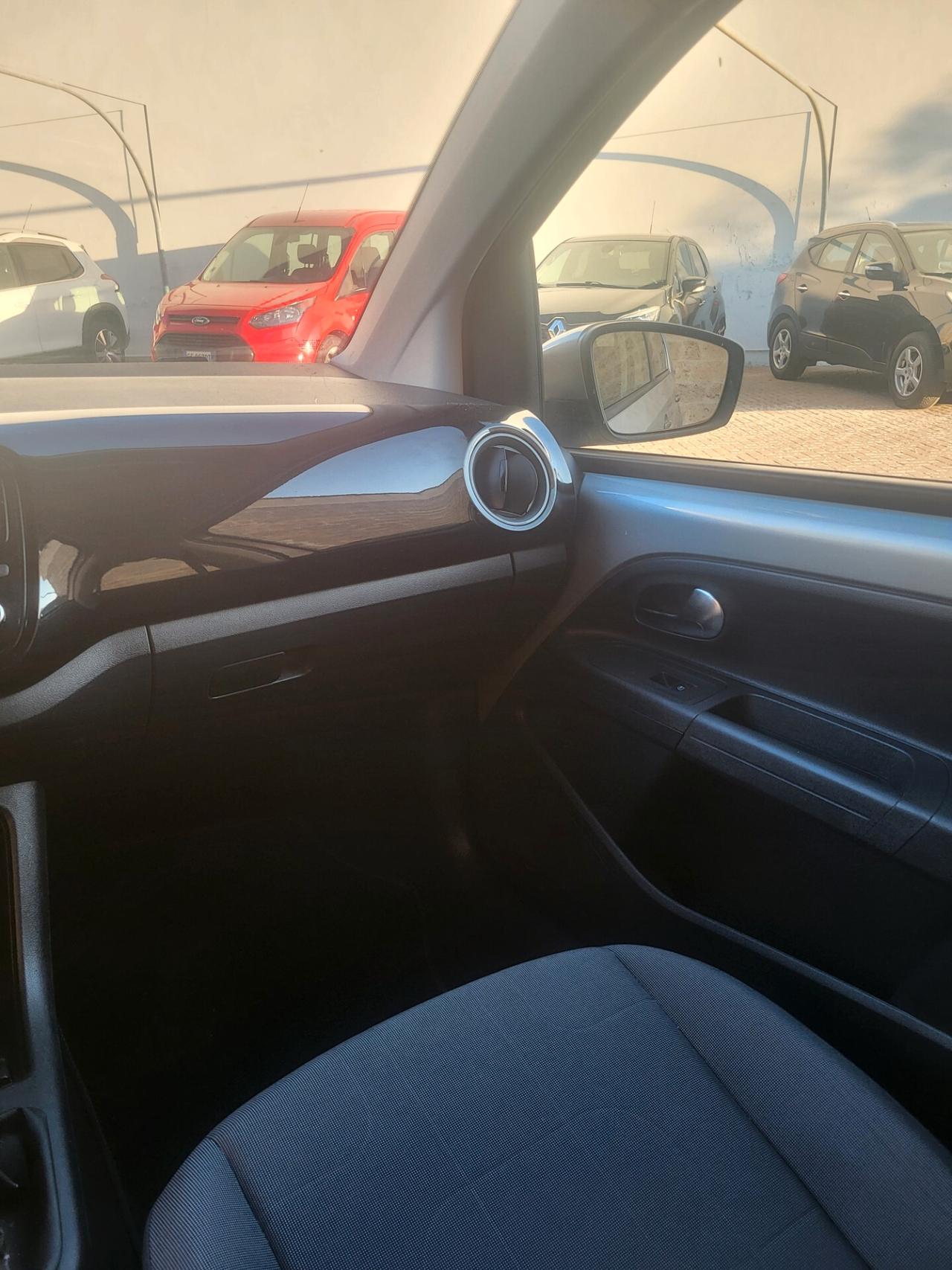 Volkswagen up! Up