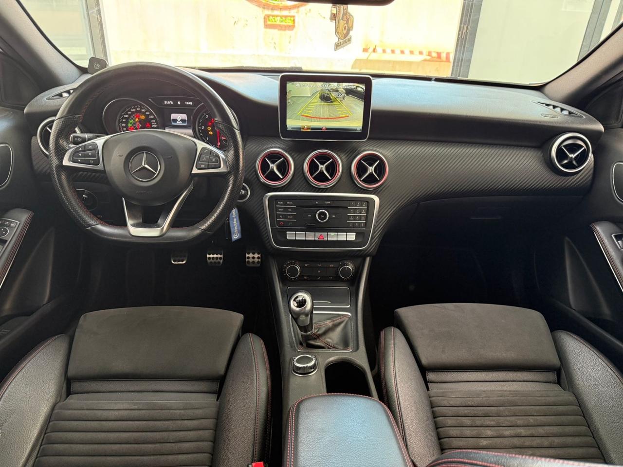 Mercedes-benz A 180d Premium