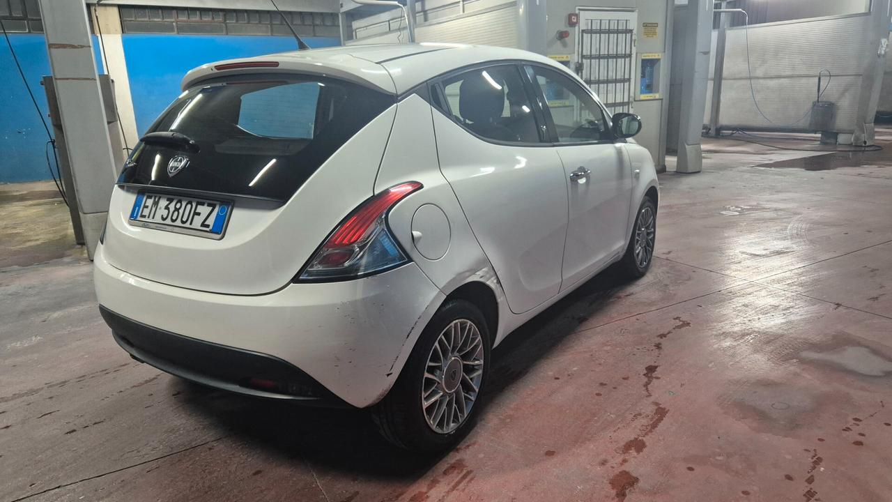 Lancia Ypsilon 1.3 MJT 16V 95 CV 5 porte S&S Gold