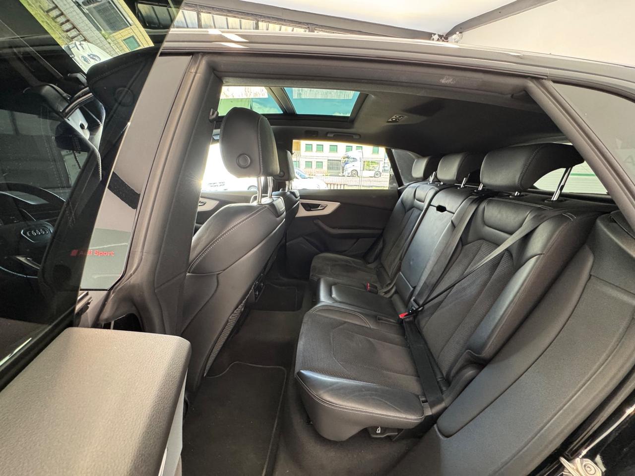 Audi Q8 50 TDI 286 CV quattro tiptronic Sport