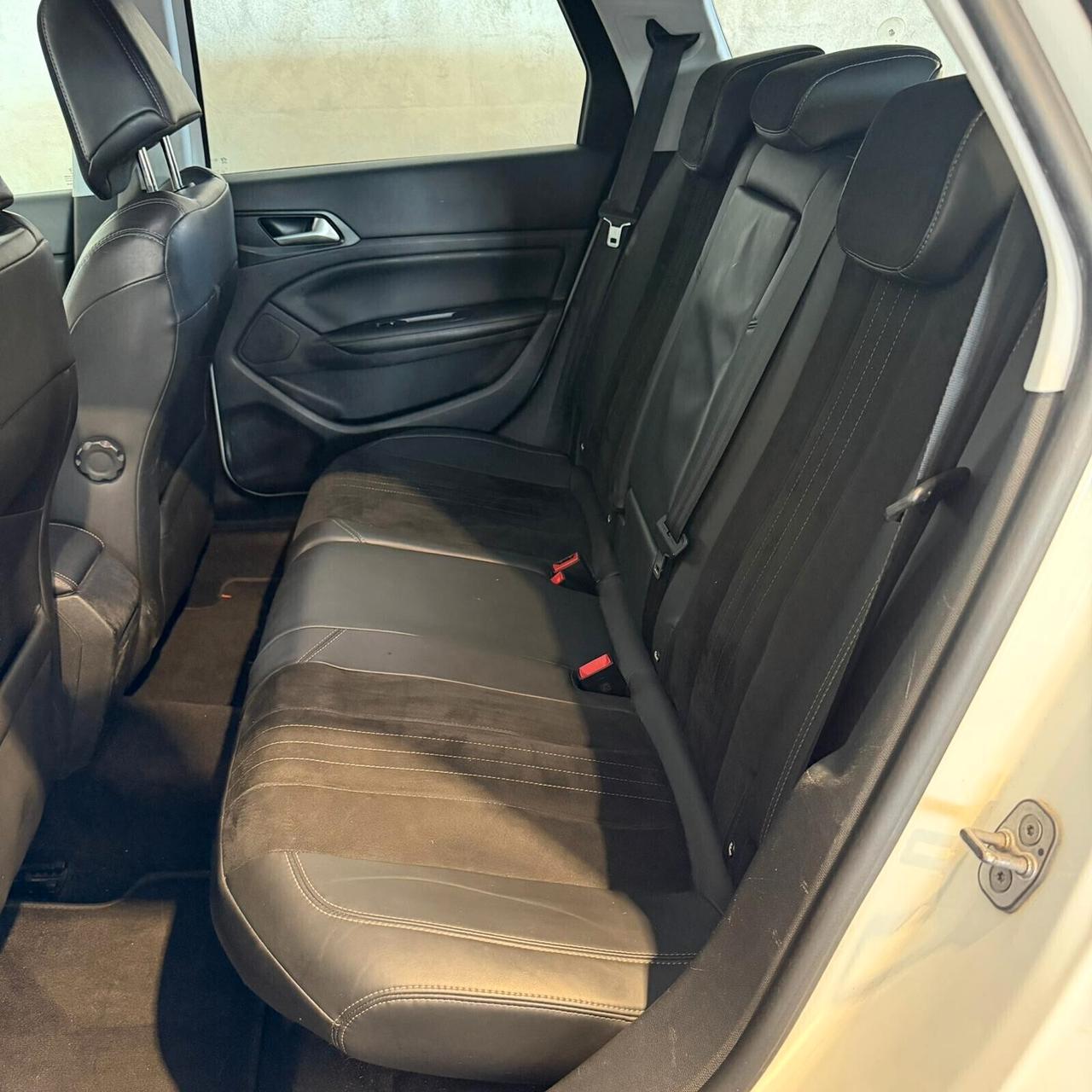 Peugeot 308 1.6 HDI SW Allure AUTOMATICA