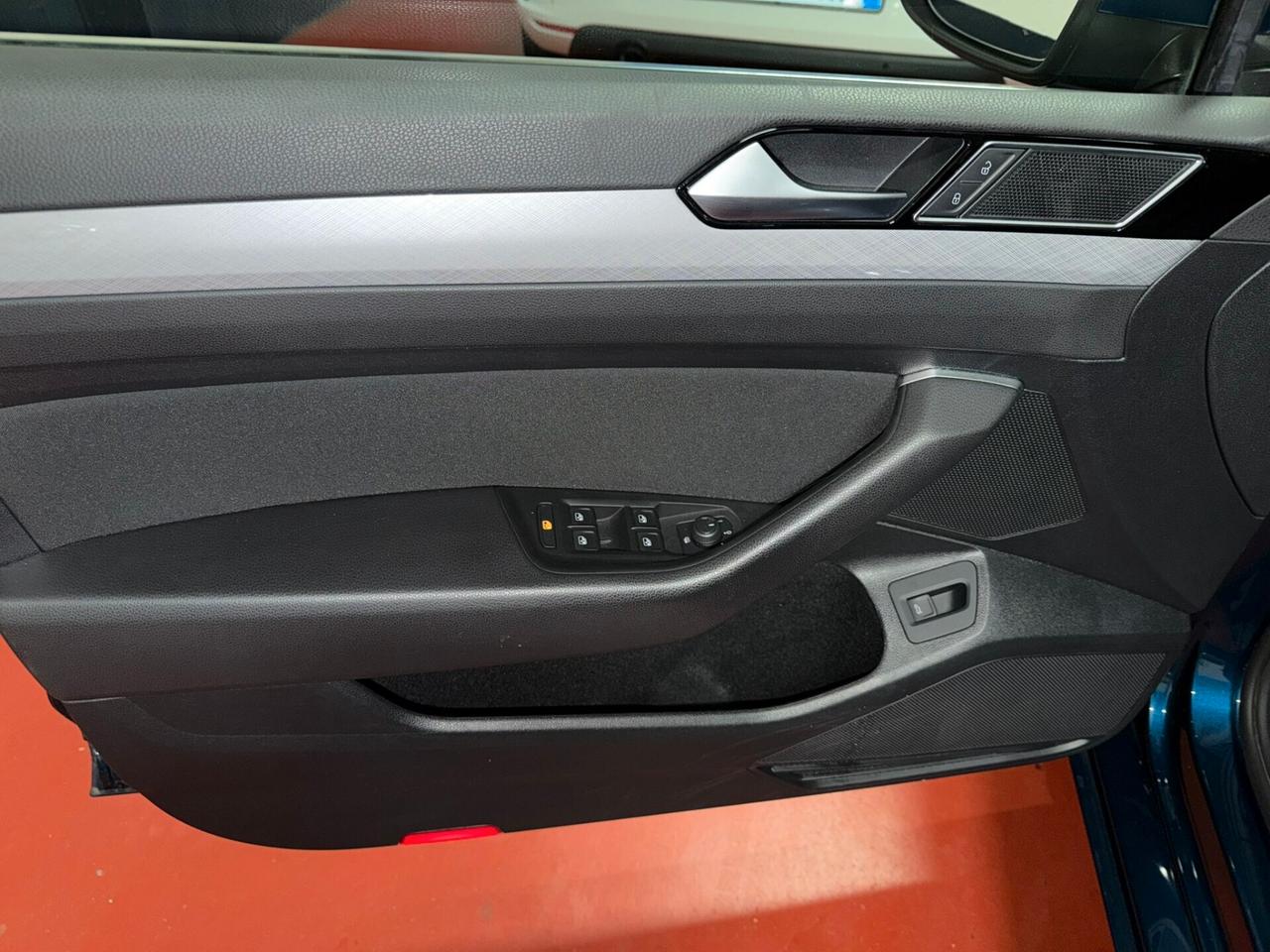 Volkswagen Passat Variant 2.0 TDI SCR EVO DSG Business