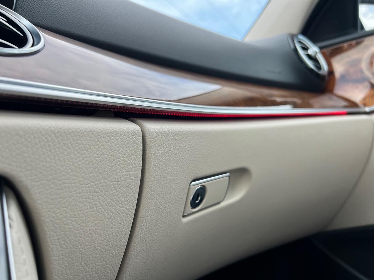 Mercedes-benz E Premium Plus “ 88 Mila Km CERTIFICATI “