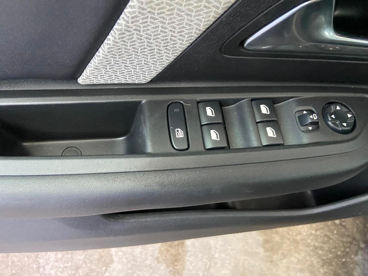 Citroen C4 BlueHDi 130 S&S EAT8 Shine