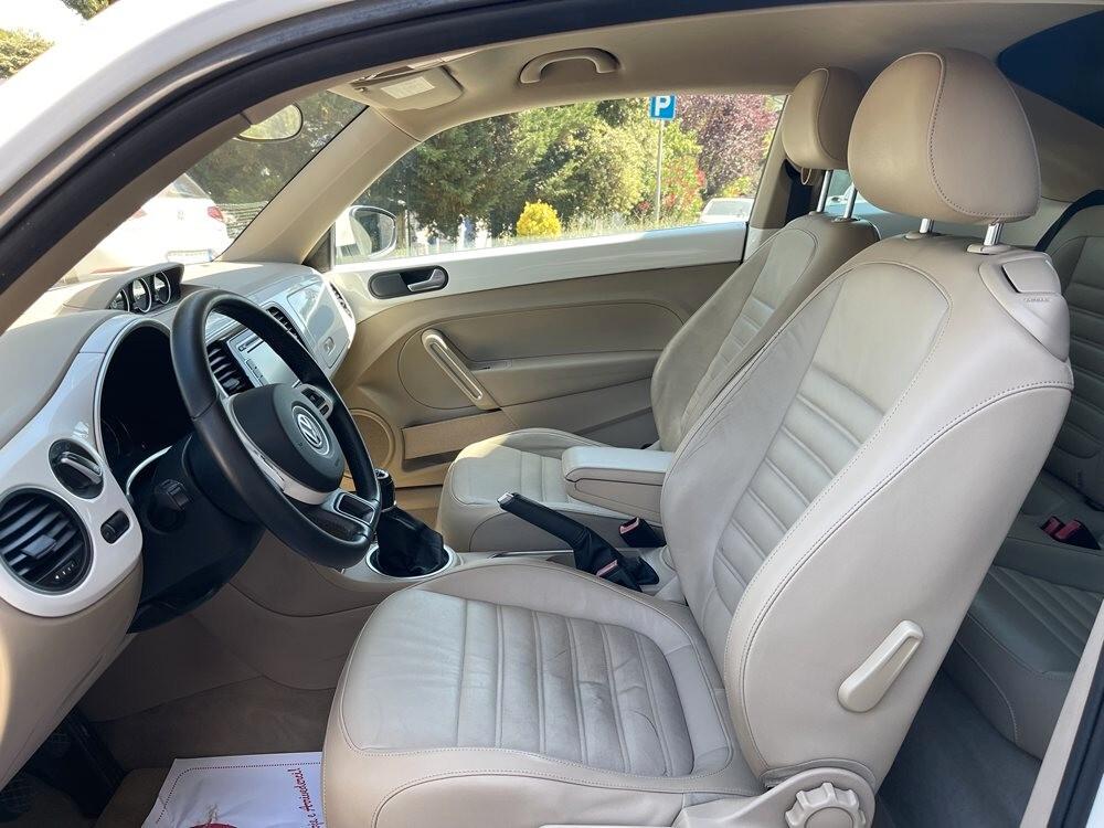 Volkswagen Maggiolino 1.6 TDI Design NEO PATENTATI