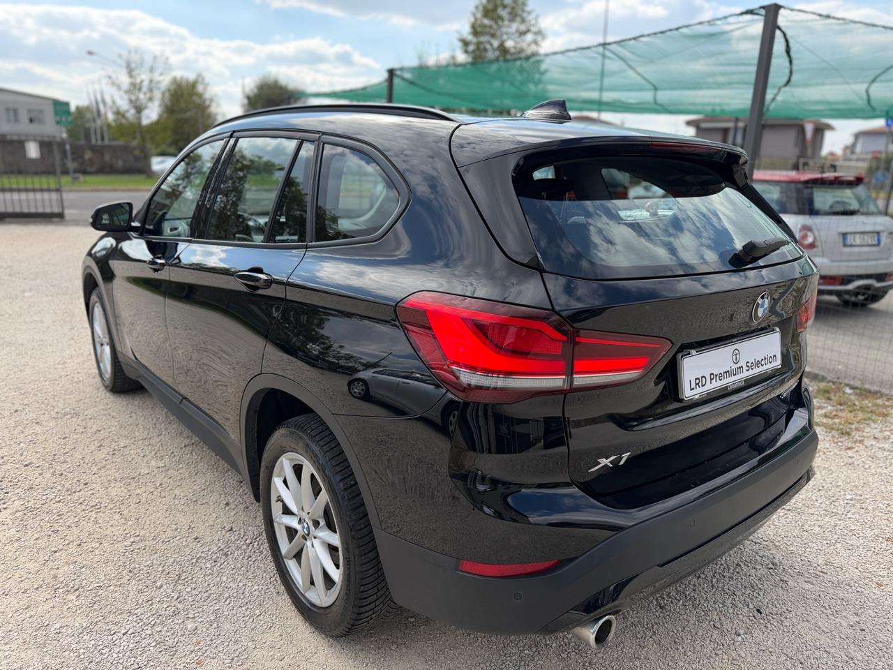 Bmw X1 sdrive16d Business Advantage FARI LED NAVI OK NEOPATENTATI