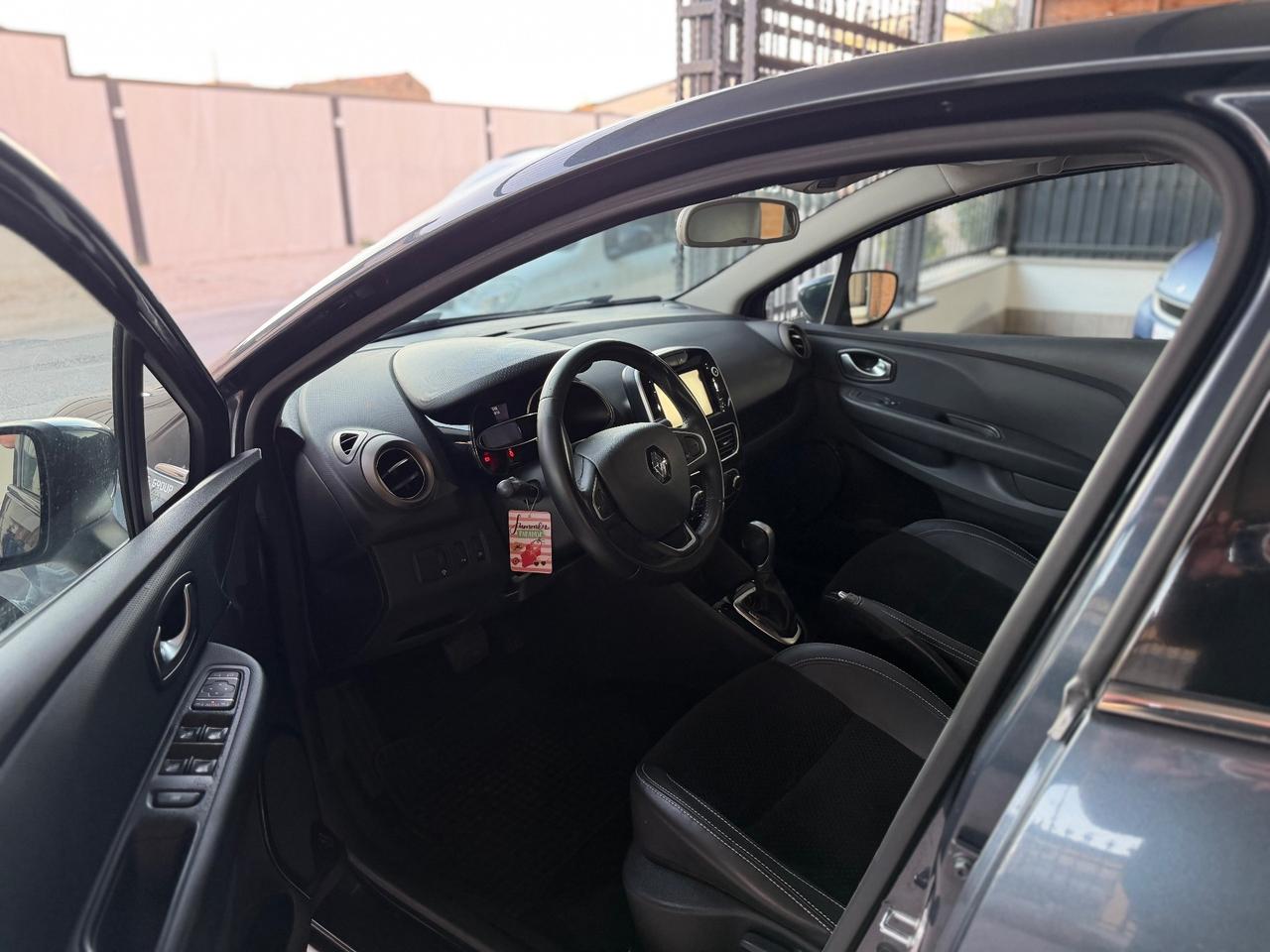 Renault Clio dCi 8V 90CV EDC Start&Stop 5 porte Energy Intens
