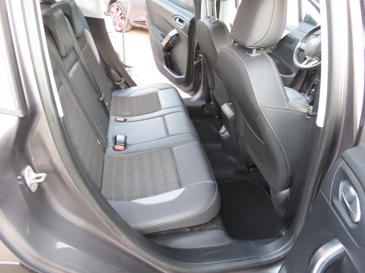 Peugeot 2008 1.6 HDI NAVI -CAMERA EURO 6 115.000 KM CERT