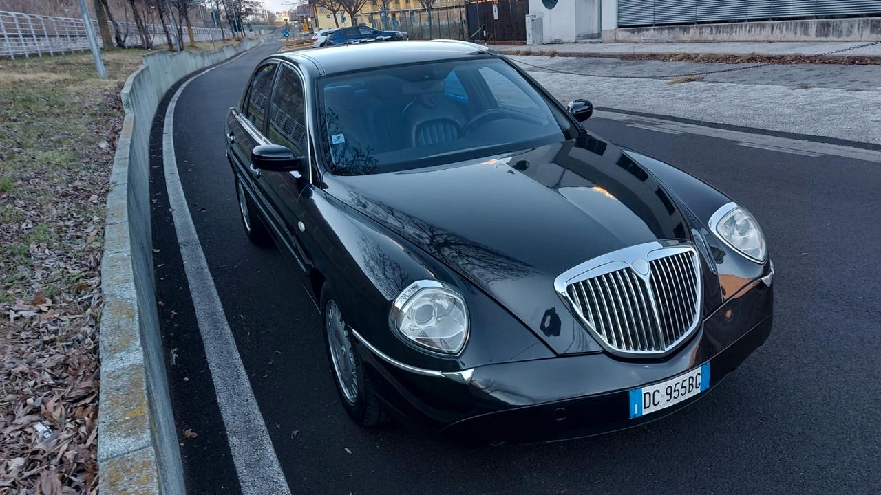 LANCIA THESIS 2.4 JTD EMBLEMA