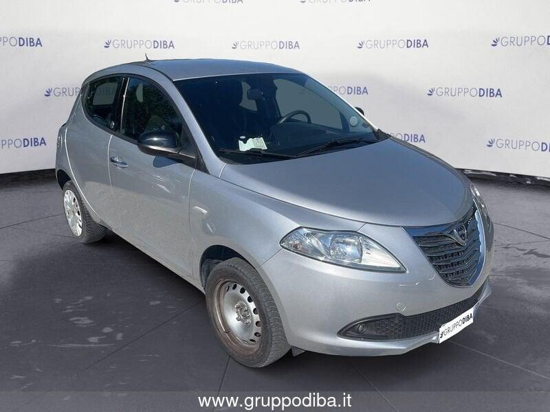 Lancia Ypsilon III 2011 Benzina 0.9 t.air Gold ecochic metano 80cv