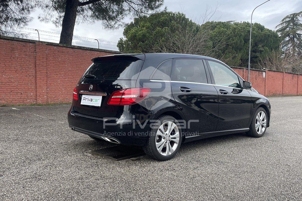 MERCEDES B 180 d Premium