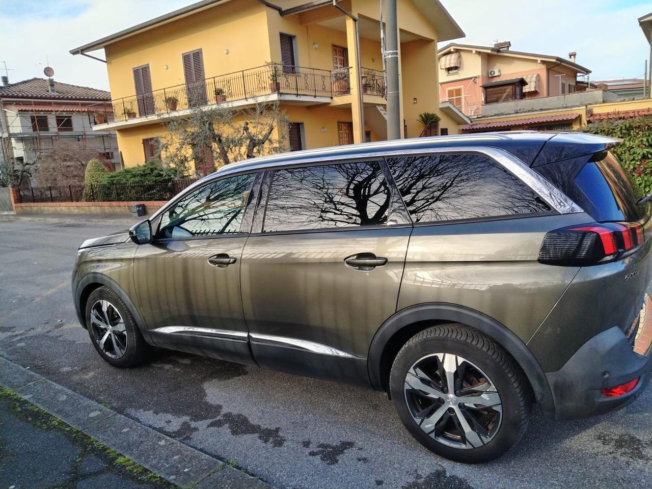 Peugeot 5008 Allure 1.6 Blue HDI 120