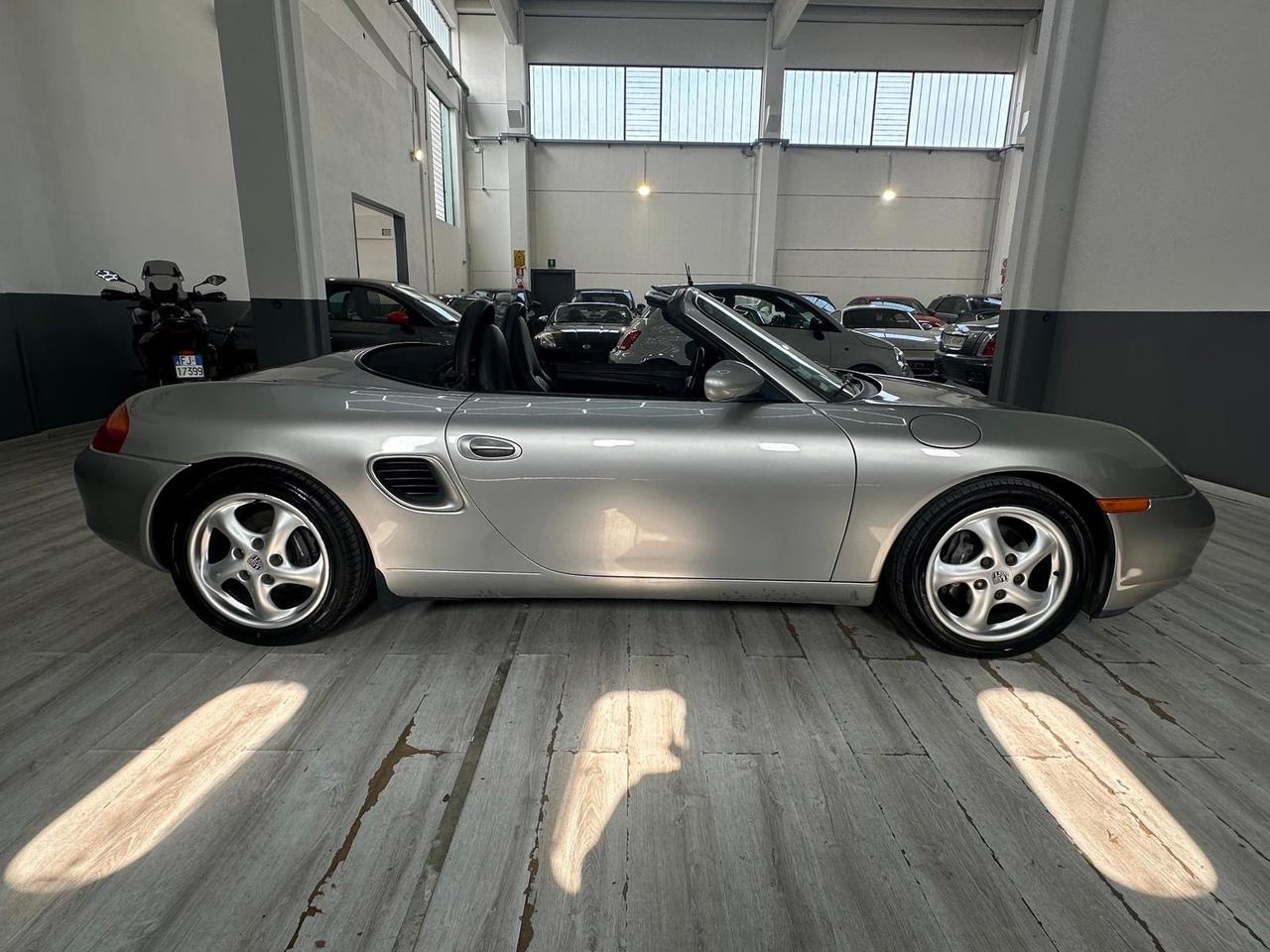 Porsche Boxster 2.5i 24V cat