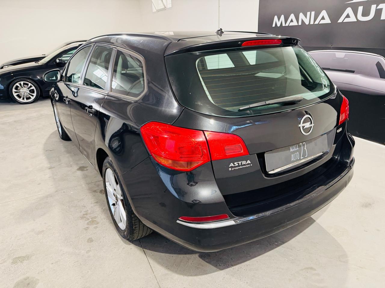 Opel Astra 1.7 CDTI 110CV Sports Tourer Cosmo*NEOPATENTATI*