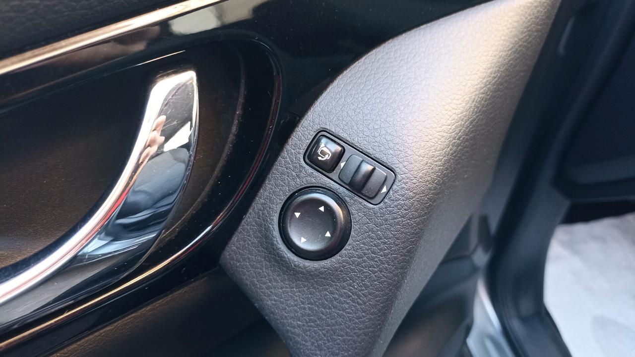 Nissan Qashqai 1.5 dCi Tekna