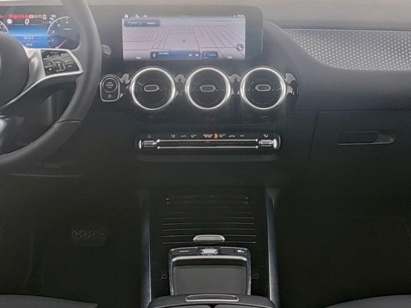 Mercedes-Benz 180 Automatic Progressive Advanced