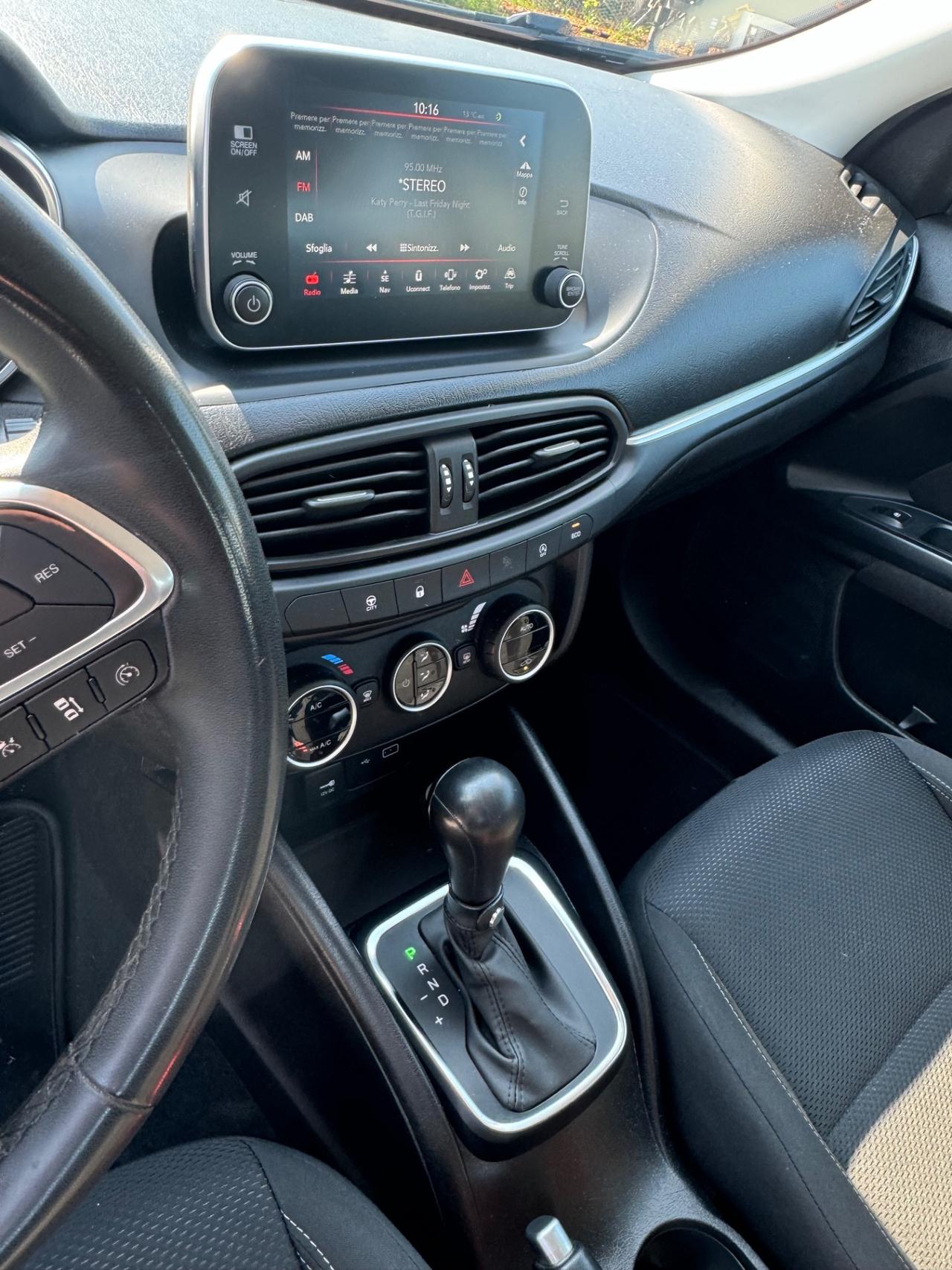 Fiat Tipo 1.6 Mjt S&S SW Lounge