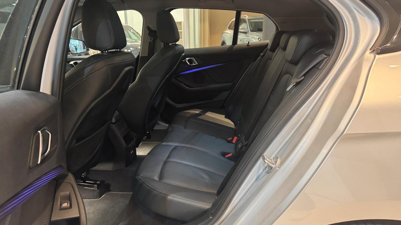 BMW 118D ADVANTAGE 150CV- 2020