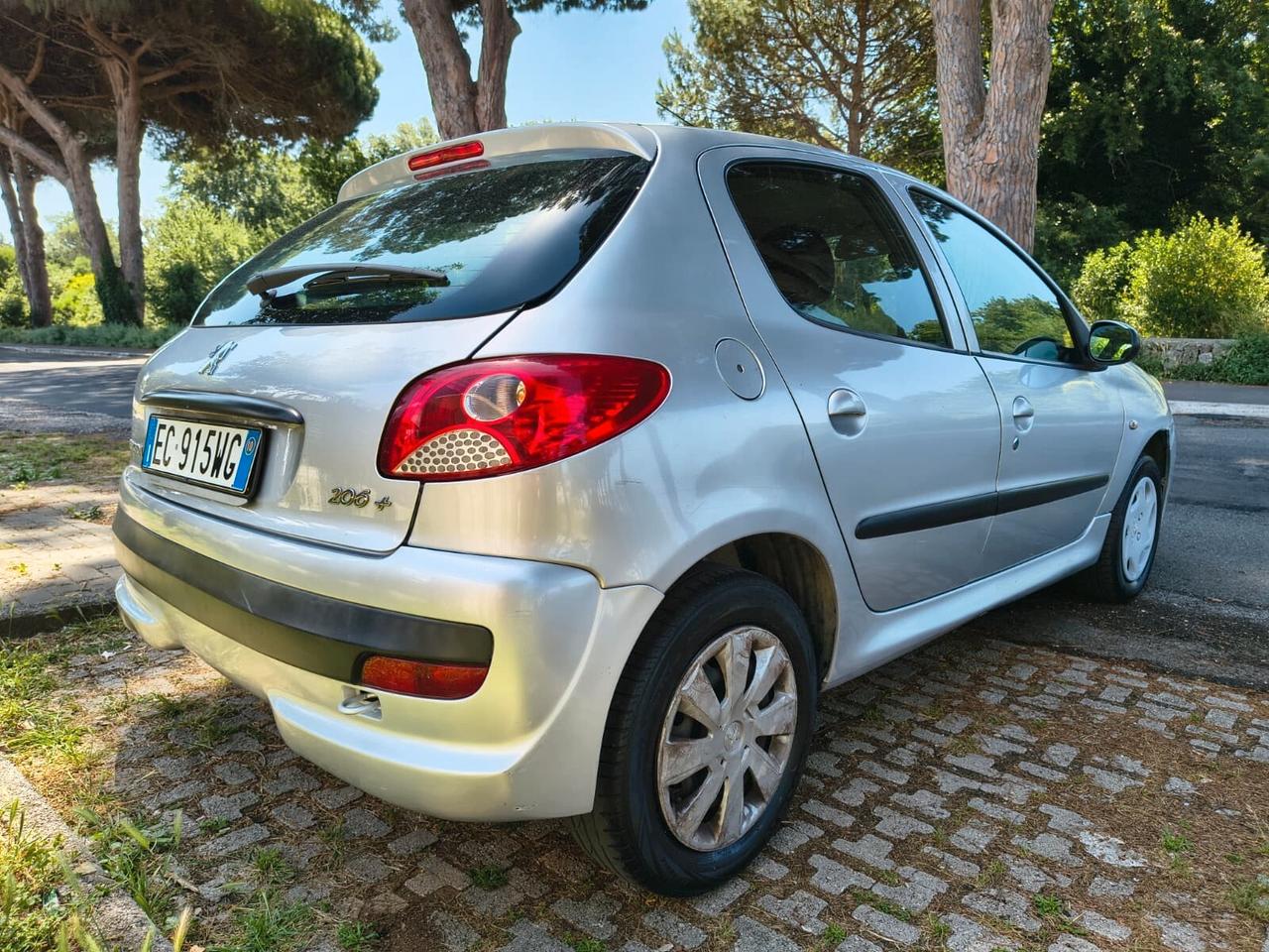 Peugeot 206 Plus 1.1 60cv Tagliandata