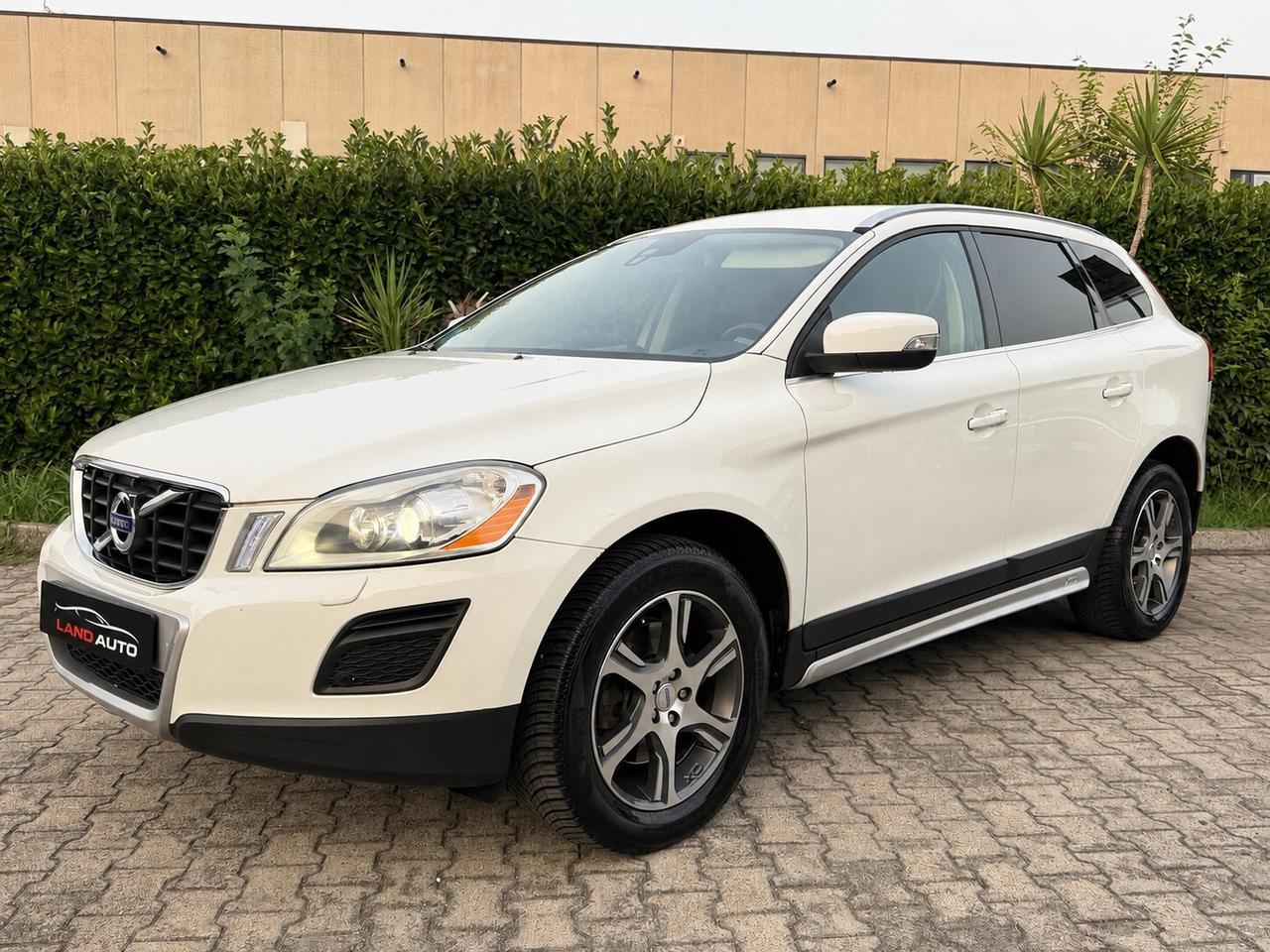 Volvo XC 60 D3 2.0 163CV 2011 - AUTOMATICA