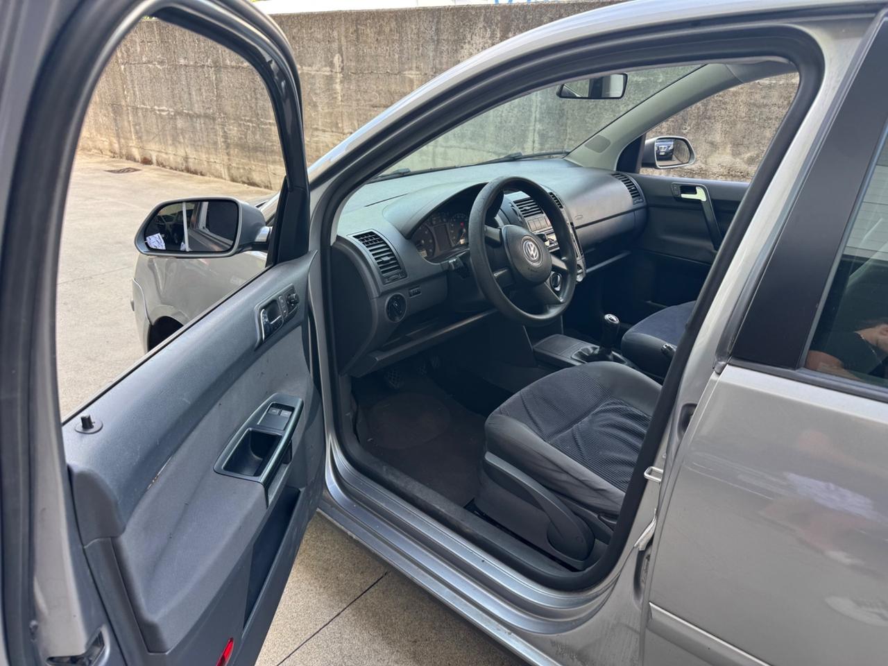 Volkswagen Polo 1.2/60CV 5p. Trendline