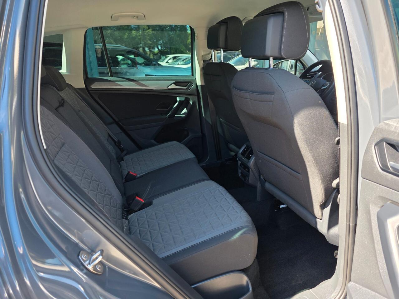 Volkswagen Tiguan 2.0 TDI 150 CV SCR DSG Elegance