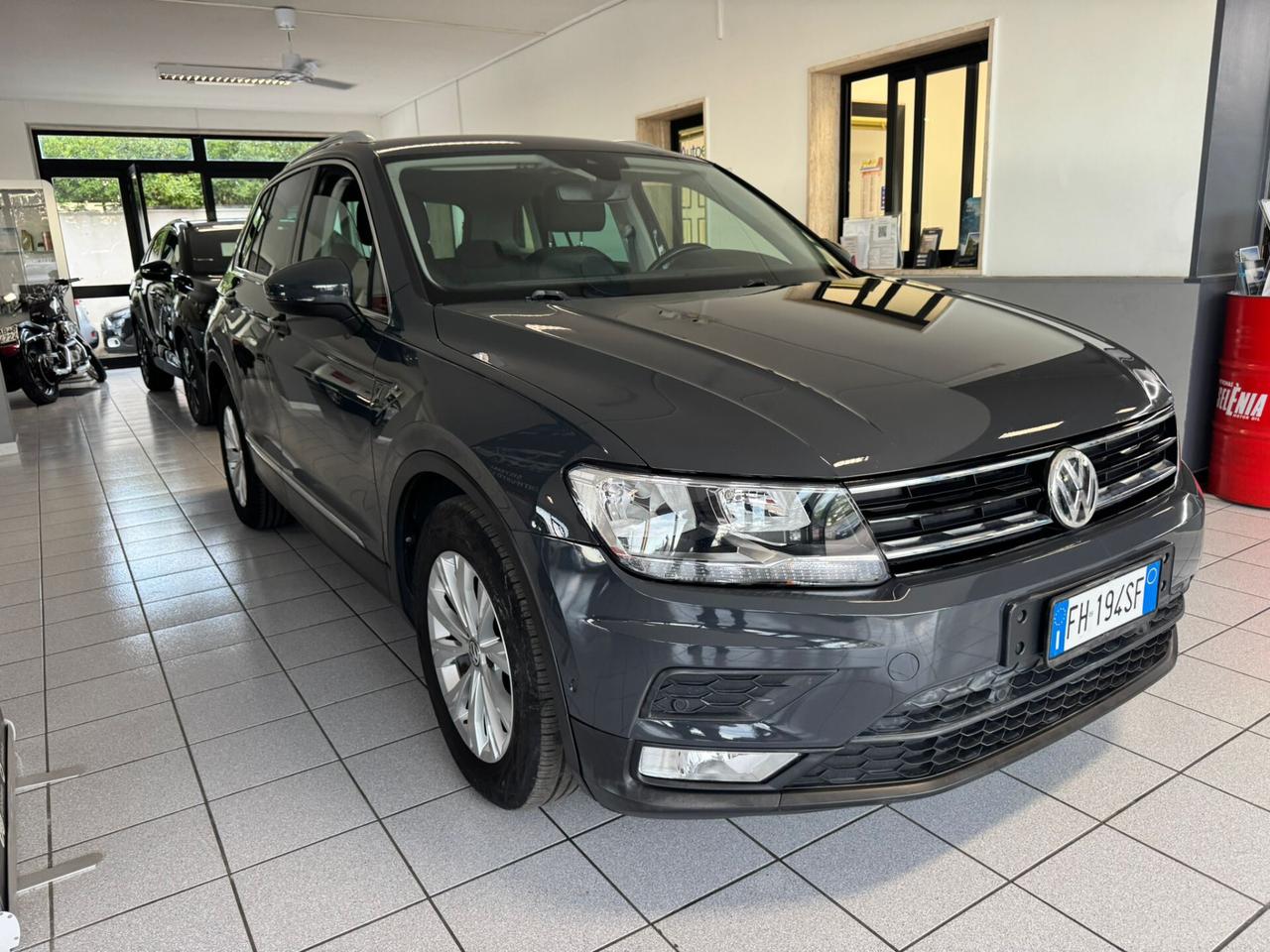 Volkswagen Tiguan 1.6 TDI Business AutoPark/Sensori/Navi