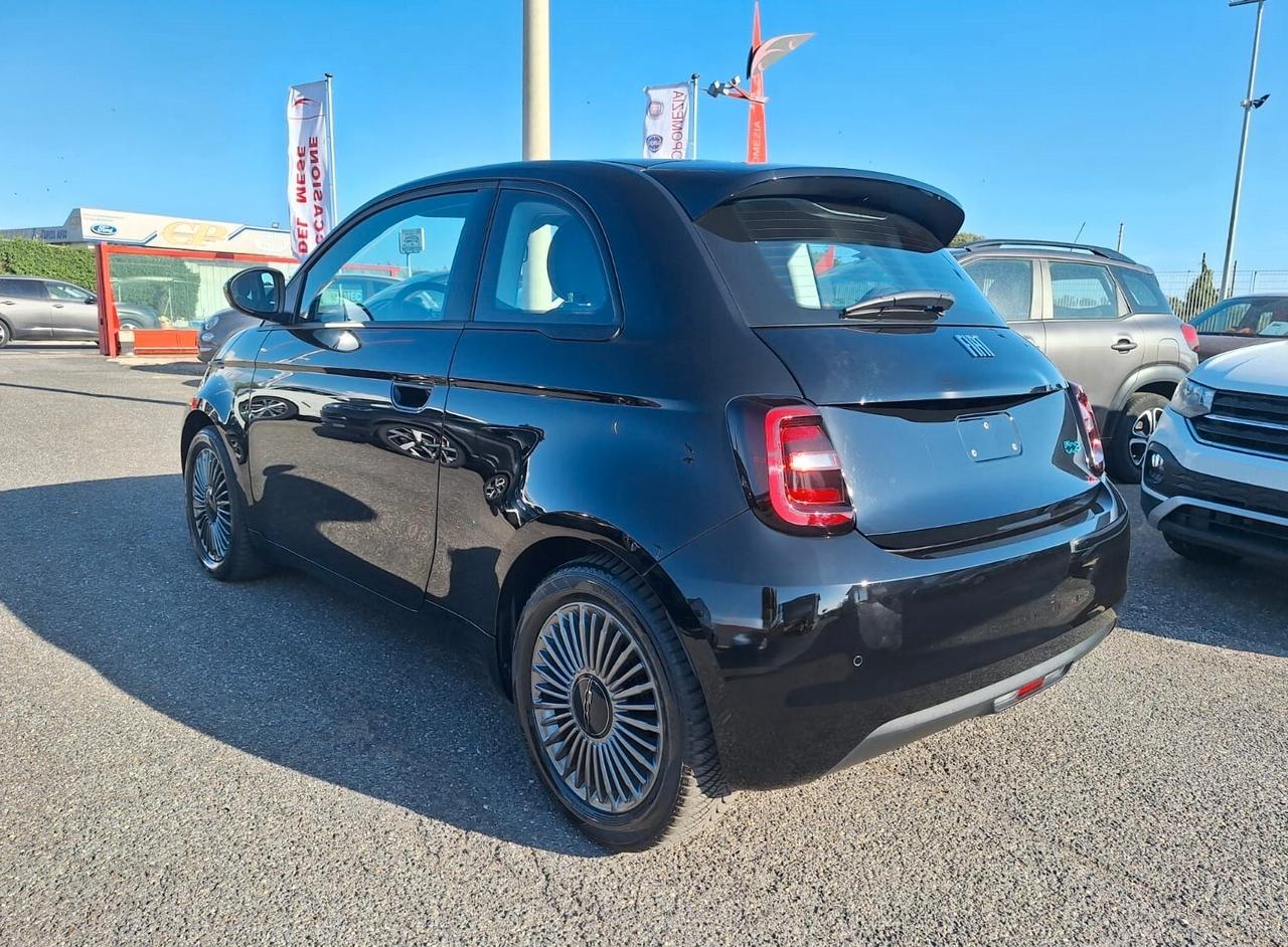 Fiat 500 Icon Berlina 42 kWh