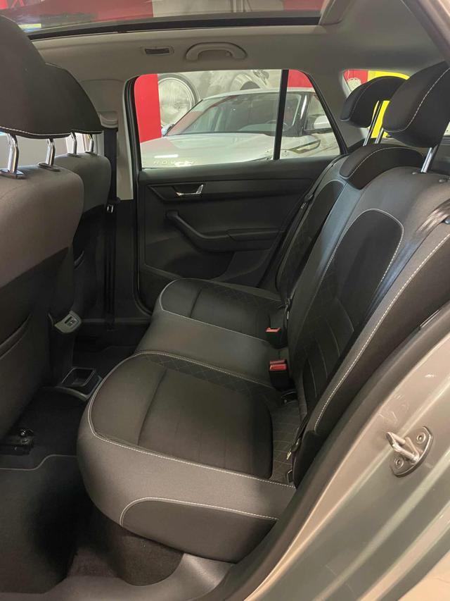 SKODA Fabia 1.0 MPI 75 CV *TETTO/NEO PATEN/TELC*