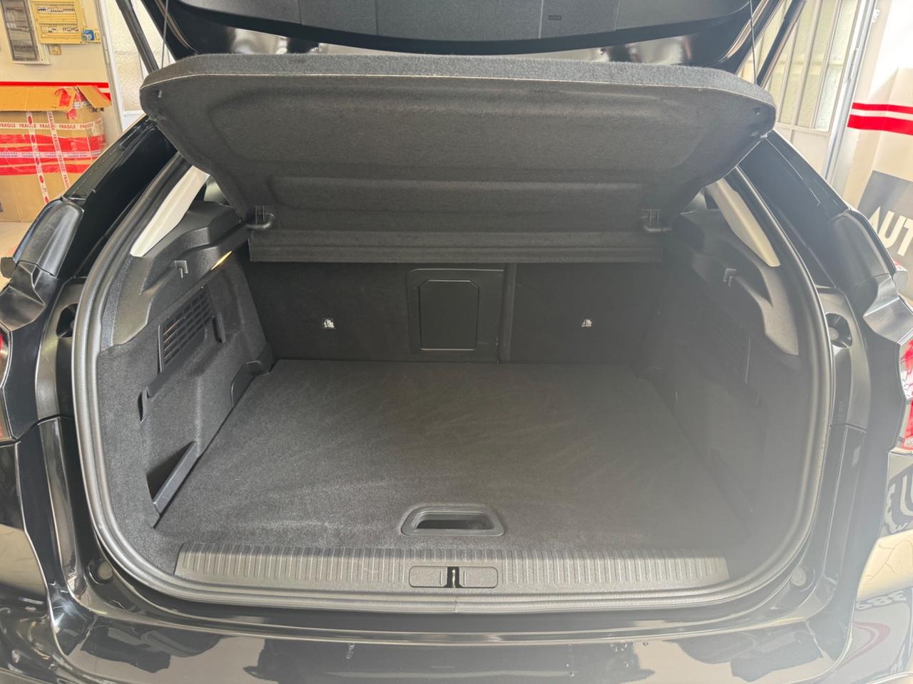 Citroen C4 BlueHDi 130 S&S EAT8 Shine