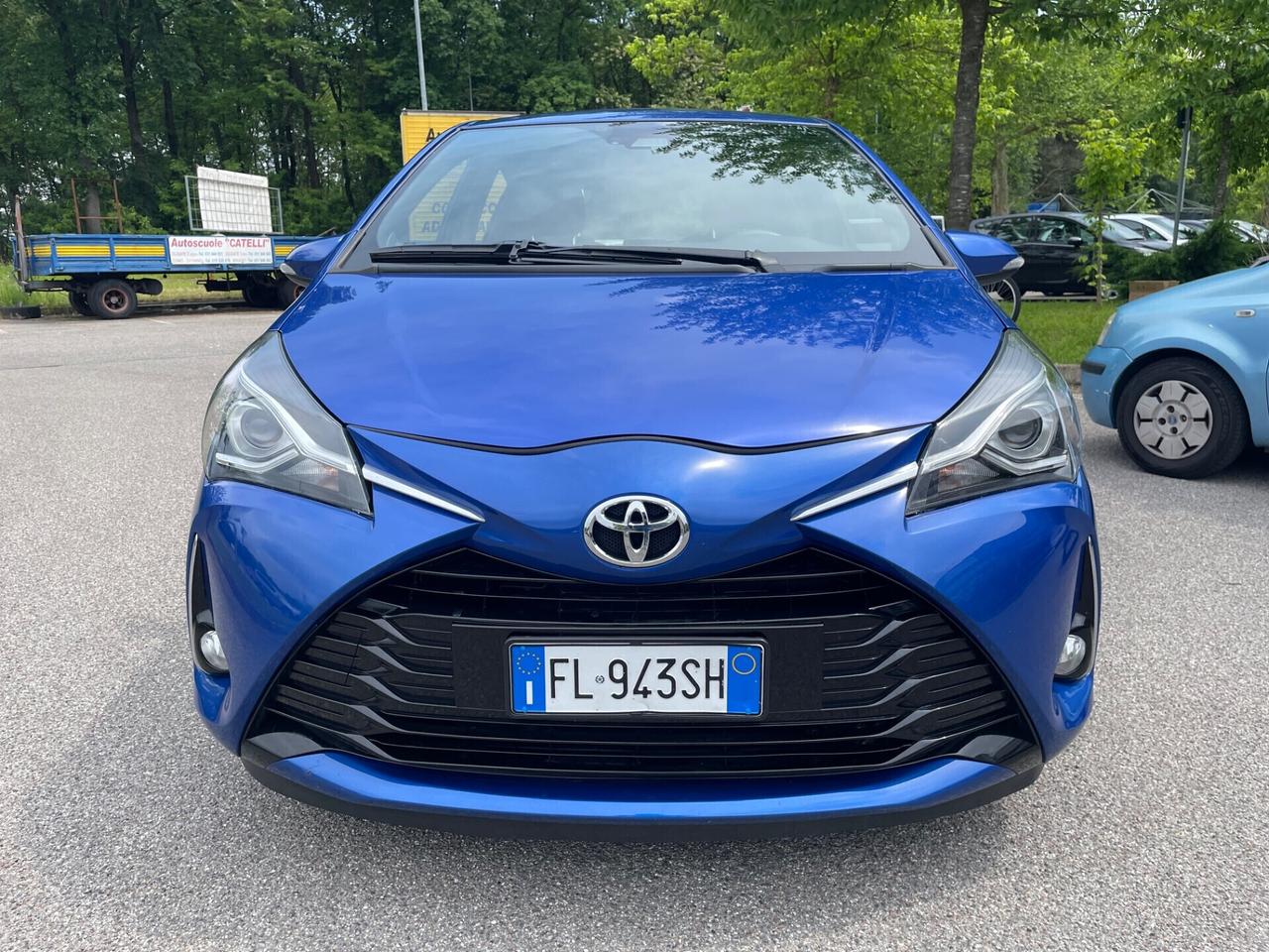 Toyota Yaris 1.0 5 porte*Neopatentati*Cerchi*
