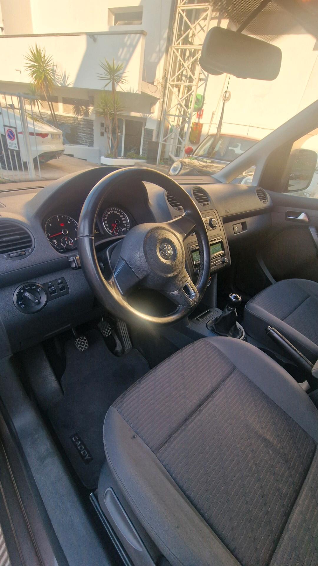 Volkswagen Caddy 1.6 TDI 102 CV 5p. Highline 7 POSTI