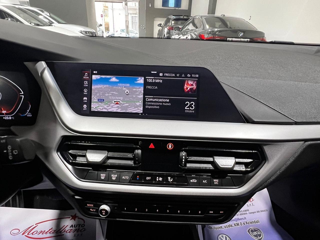 Bmw 116d 5p. Business Advantage