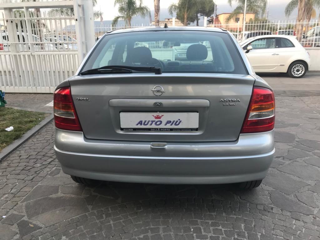 Opel Astra 1.4i 16V cat 5 porte Club