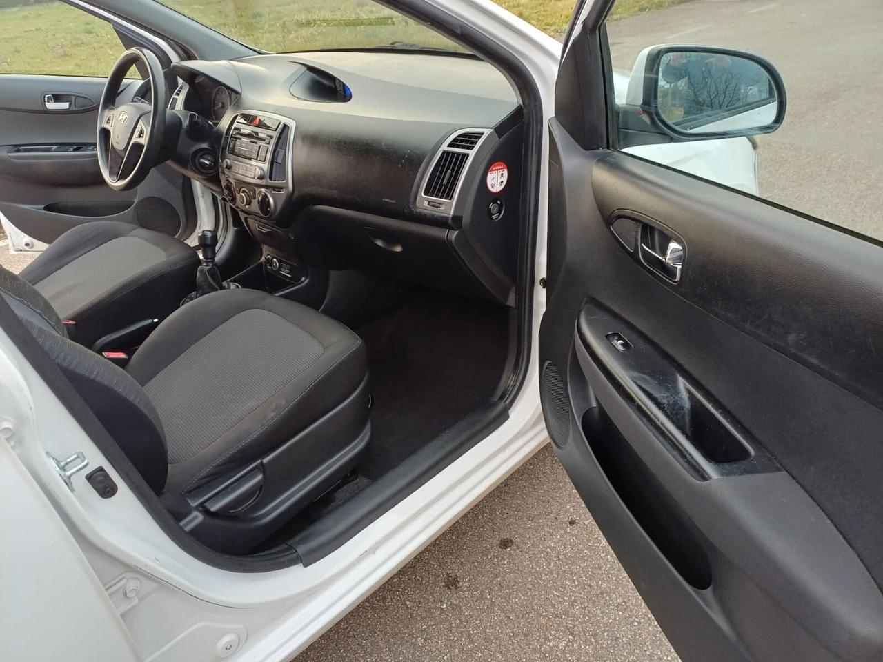 Hyundai i20 1.2 5p. Econext Sound Edition