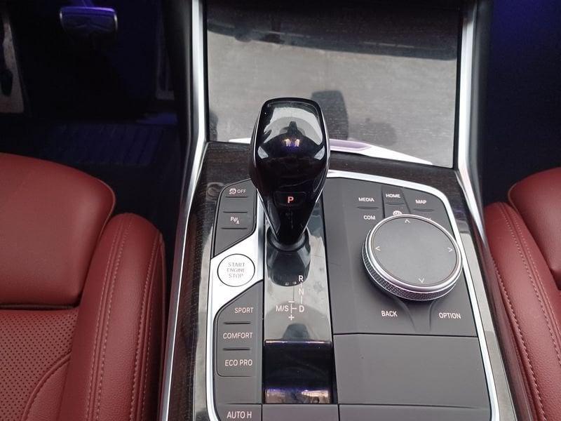 BMW Serie 3 G21 2019 Touring Diese 320d Touring mhev 48V xdrive Msport auto