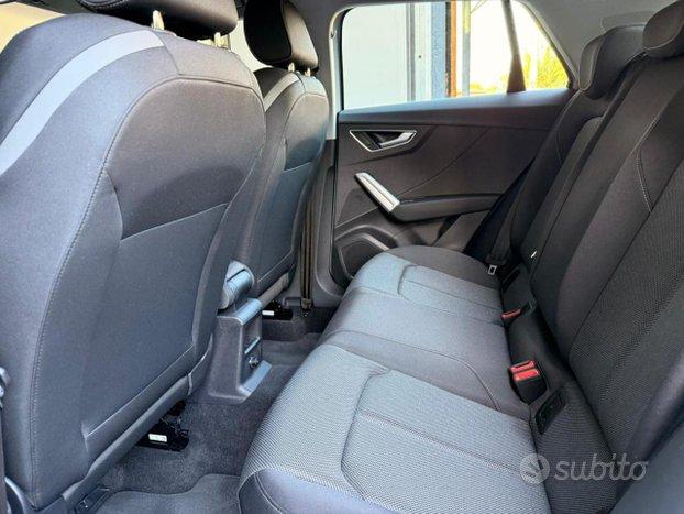 AUDI Q2 30 TDI S tronic Identity Black