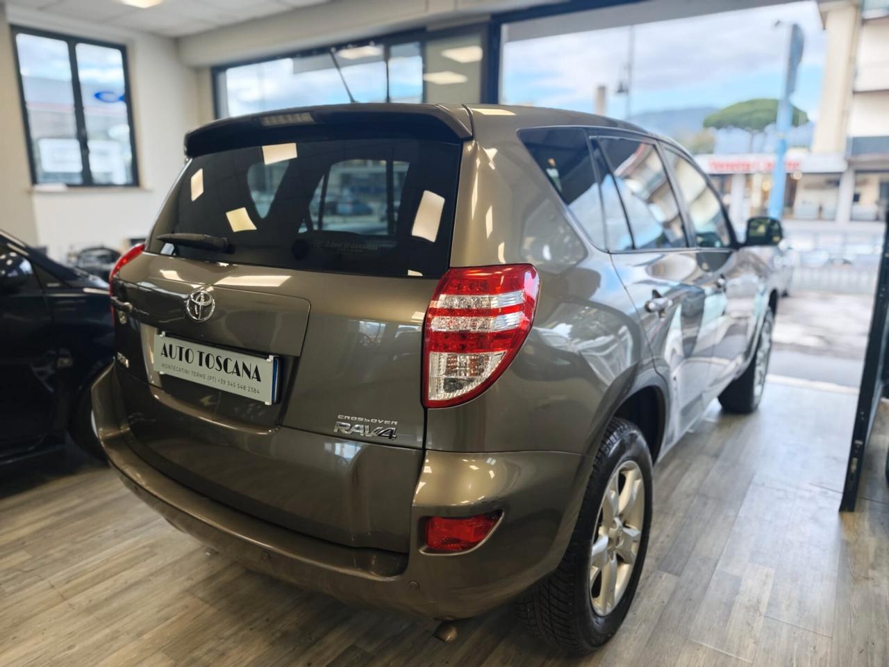 Toyota RAV 4 RAV4 2.2 D-4D 150 CV DPF Luxury