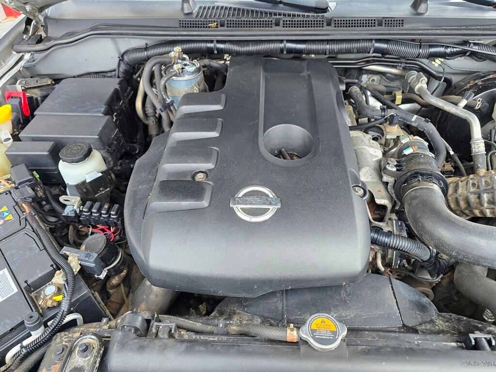 Nissan Navara 2.5 dCi 190CV "LE " PREZZO REALE!