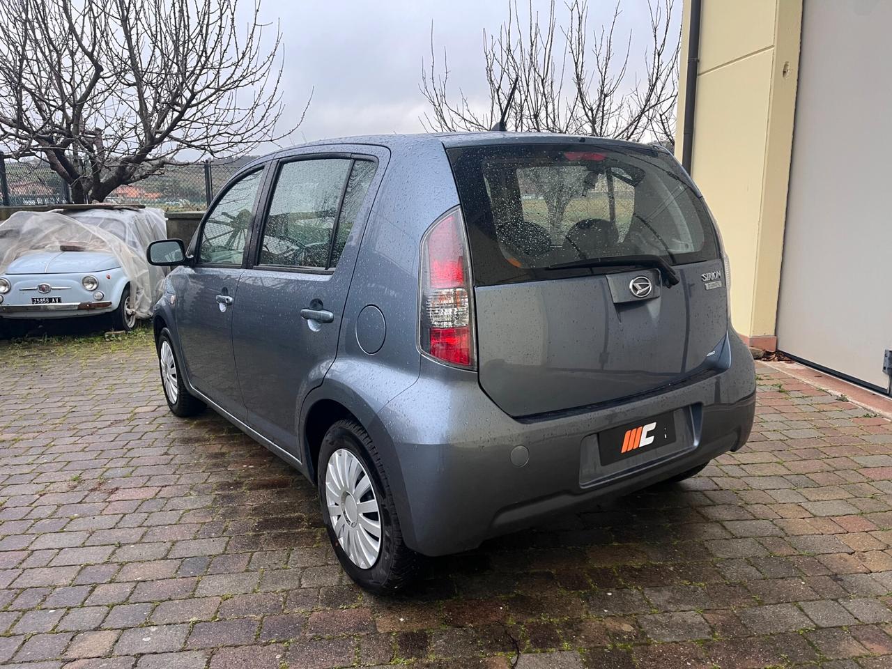 Daihatsu Sirion 1.3 Taka 4WD