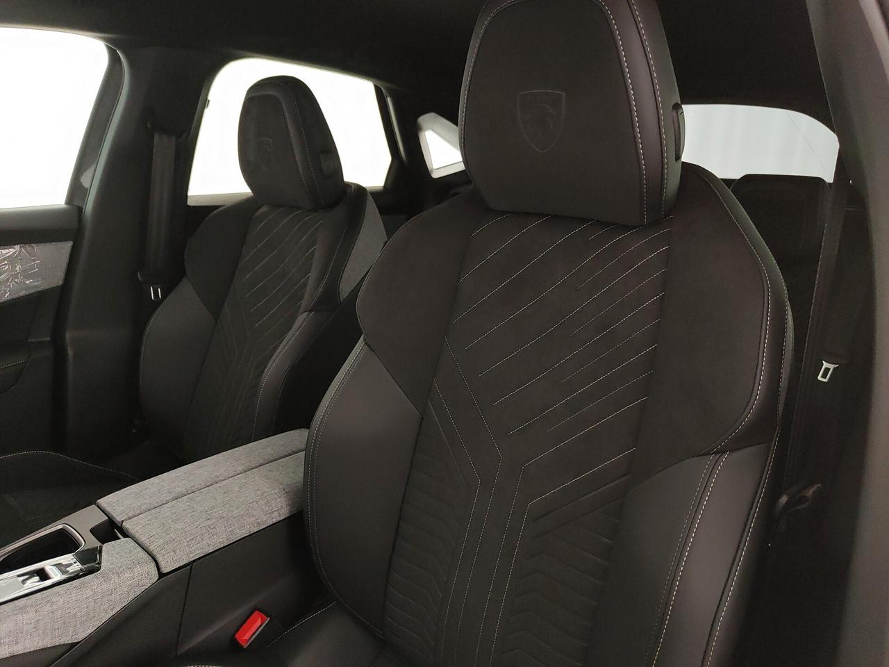 Peugeot 3008 Hybrid 145 e-DCS6 GT