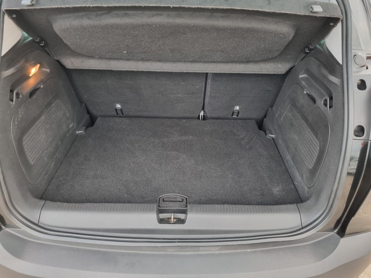 Opel Crossland X 1.2 12V Innovation - FARI LED