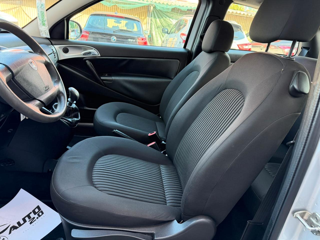 Lancia Ypsilon 1.2 Argento
