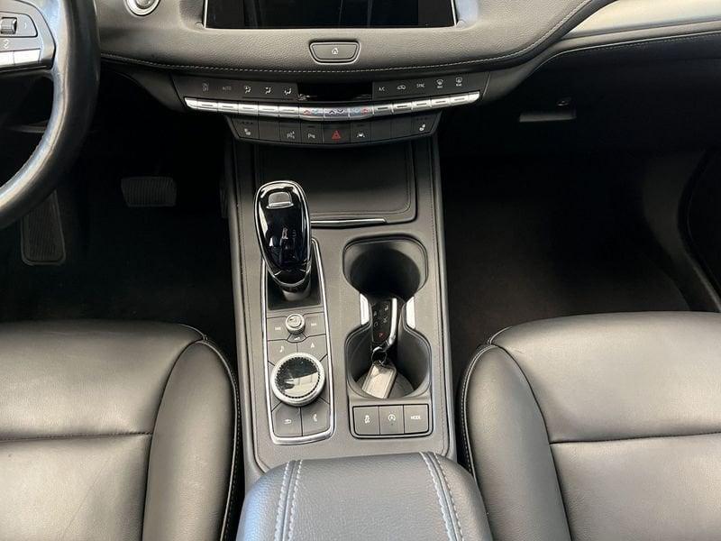 Cadillac XT4 XT4 2.0 td Premium Luxury awd auto